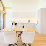 Mit Eigener Sauna & Balkon I Kueche I Parken Rieden